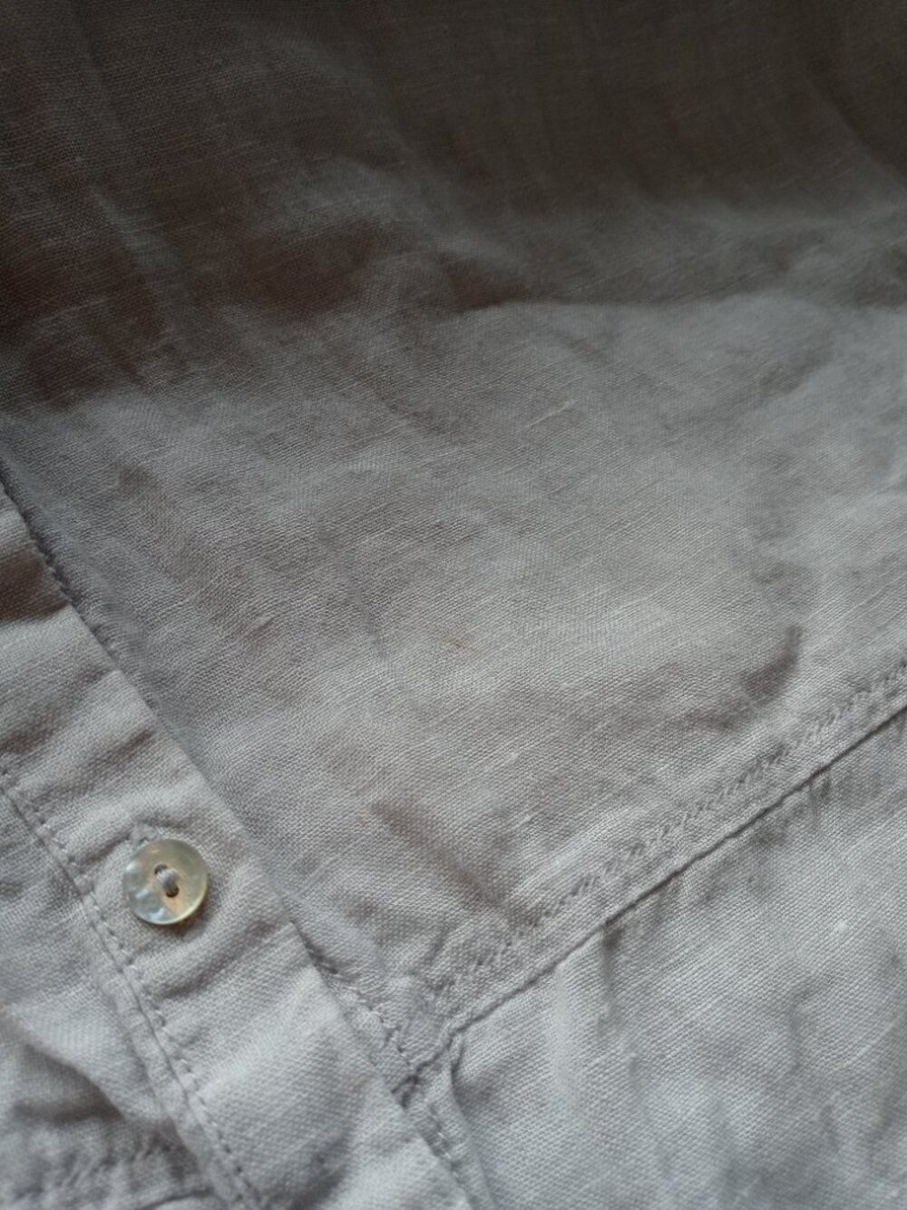 TAHARI 100% linen tunic shirt in taupe (XL) - Picture 10 of 13